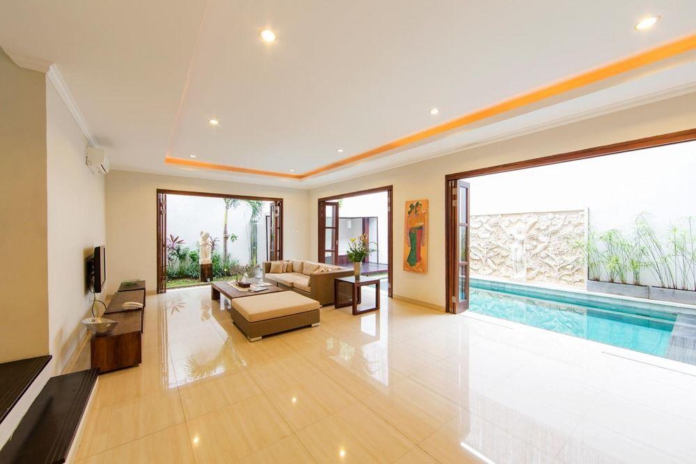 White Lotus Villas Seminyak Buitenkant foto