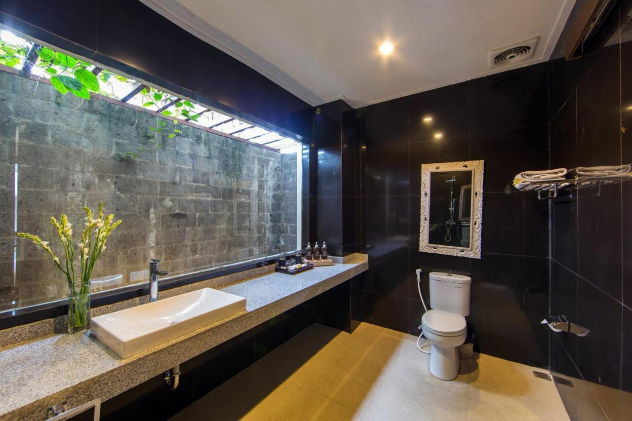 White Lotus Villas Seminyak Buitenkant foto