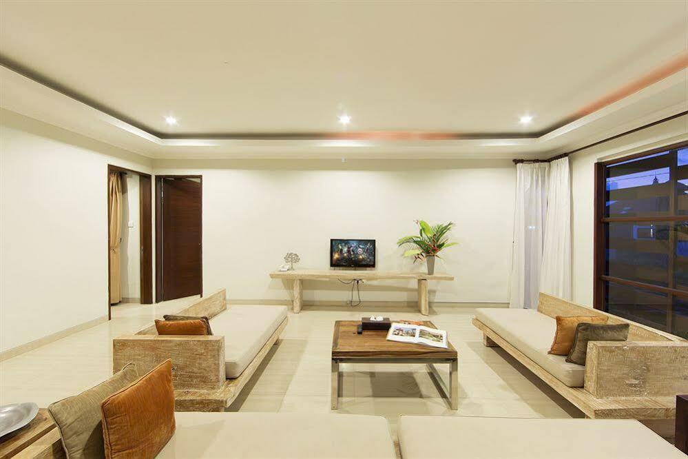 White Lotus Villas Seminyak Buitenkant foto